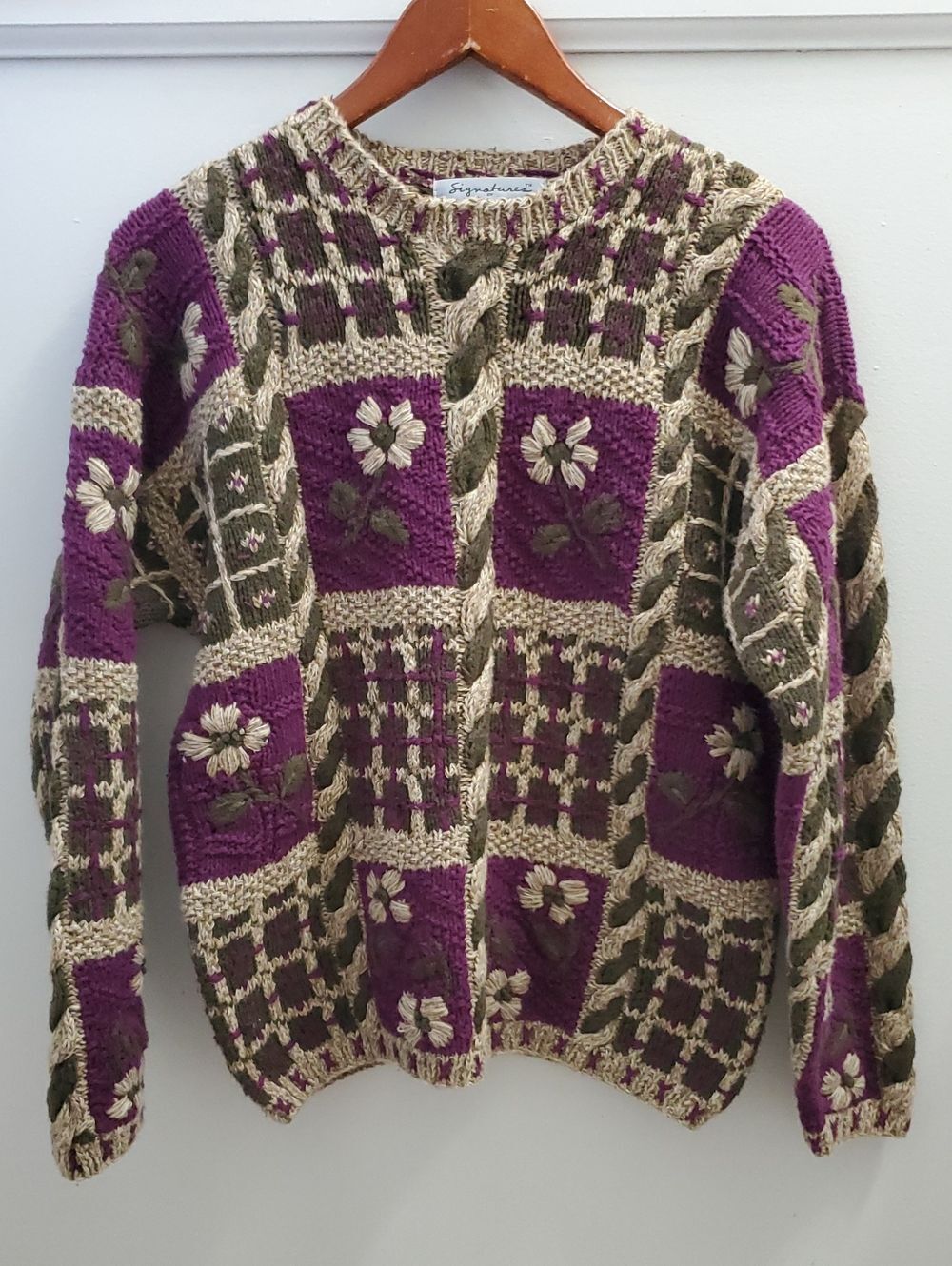 Vintage Signatures By Northern Isles Knitted By Hand Chunky Sweater Floral Small